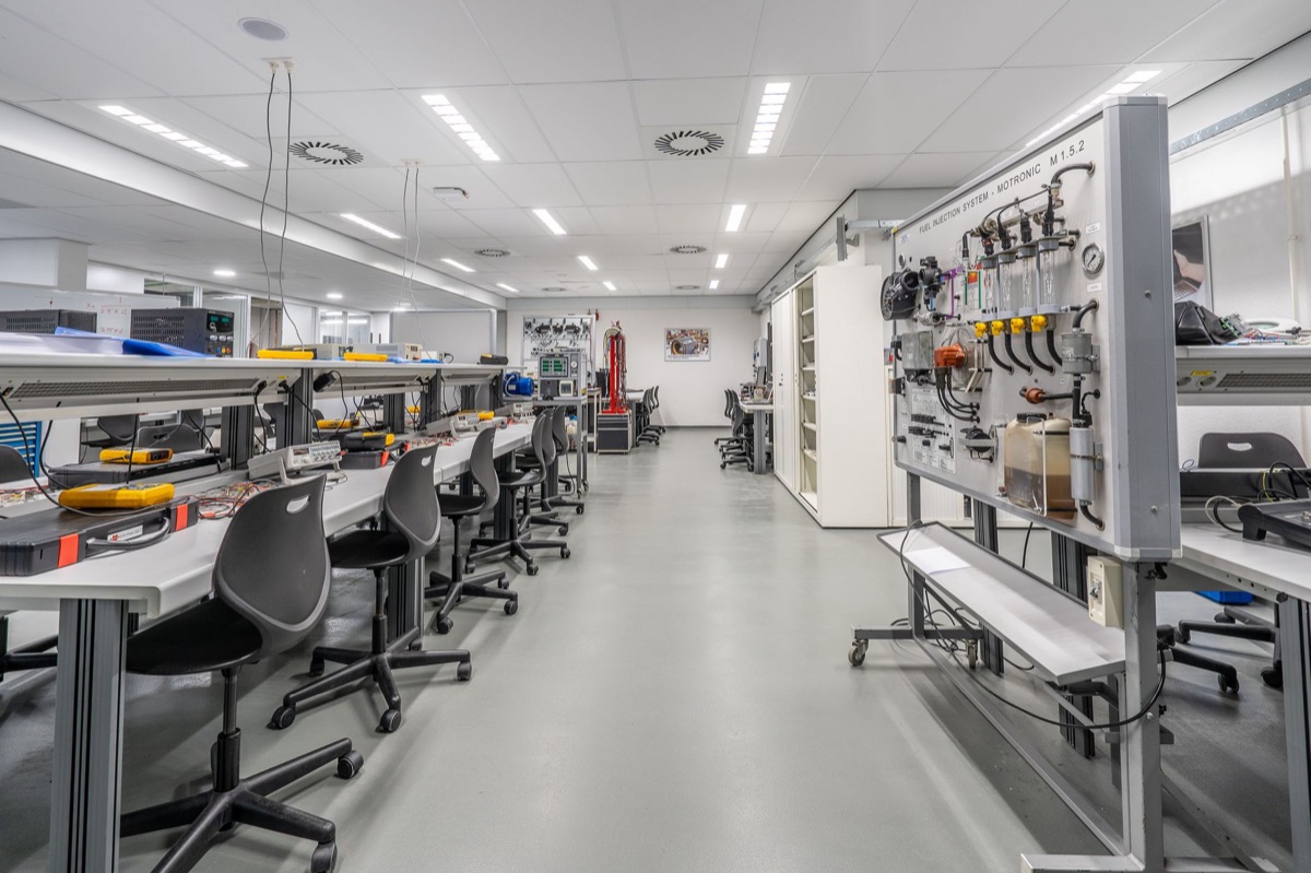  laboratorio batteria tecnologia