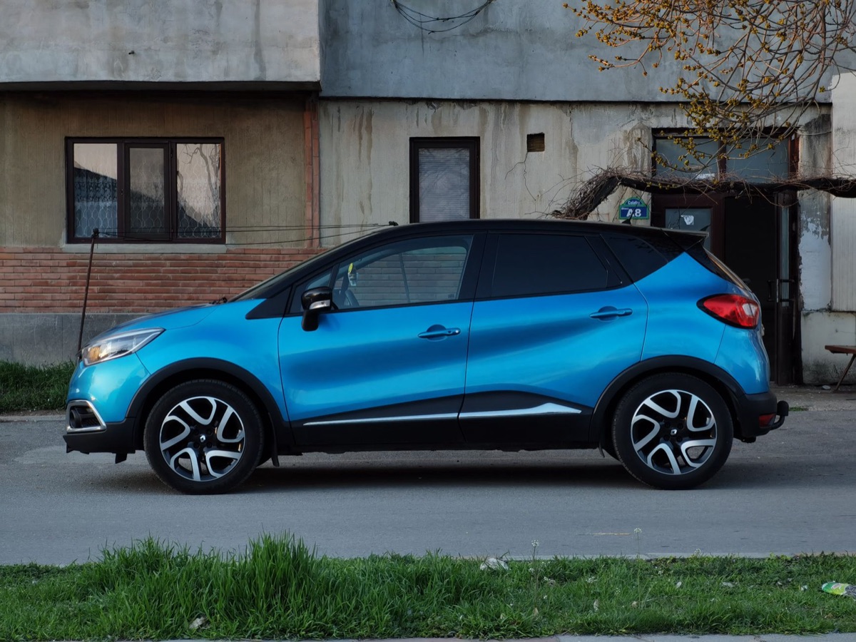 Side profile shot of a contemporary small car bodywork